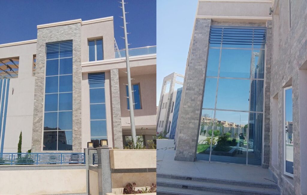 Sports Club Squash Building 2